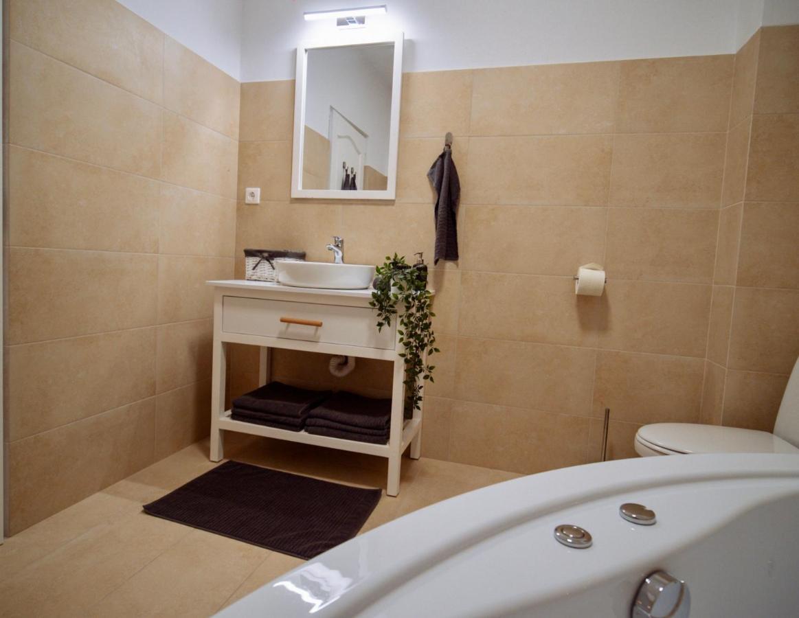 Zakarias Apartments Miercurea Ciuc Eksteriør billede